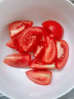 Make Tomato egg noodles step 1
