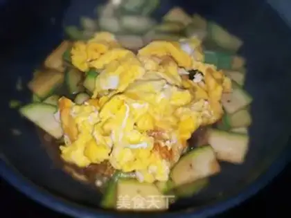 Make Scrambled eggs step 4