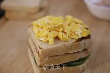 Make Tuna sandwich step 8
