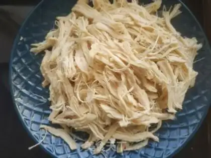 Make Spicy chicken silk step 8