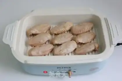 Make Liquor and chicken wings step 4
