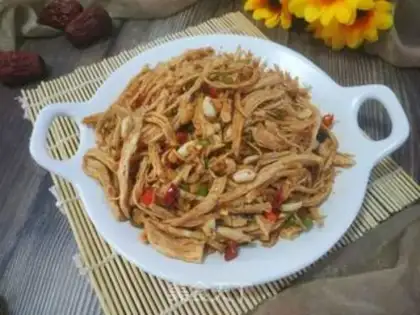 Make Spicy chicken silk step 15