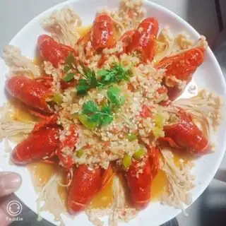 Make Golden garlic lobster step 10