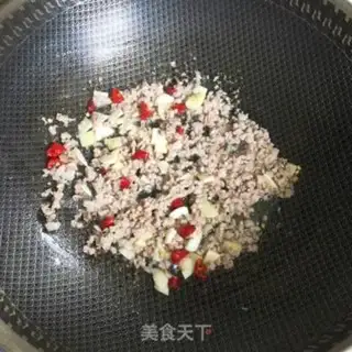 Make Pyramid pepper beans step 2