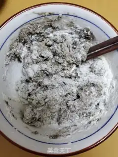 Make Black sesame flower step 4
