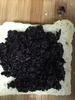 Make A purple sandwich step 1