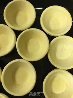 Make Eggskin sesame banana souffle step 1