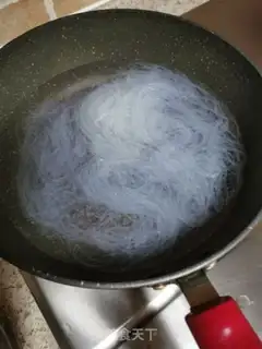 Make A garlic fan with a shrimp back step 2