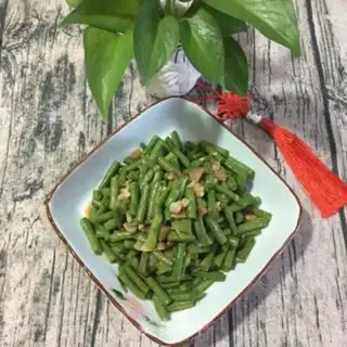 Make Garlic pasta beans step 6