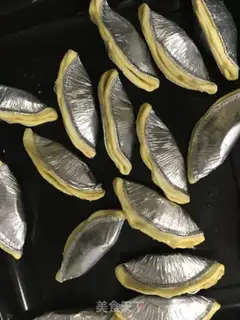 Make Eggskin sesame banana souffle step 3