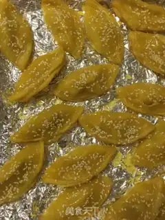 Make Eggskin sesame banana souffle step 4