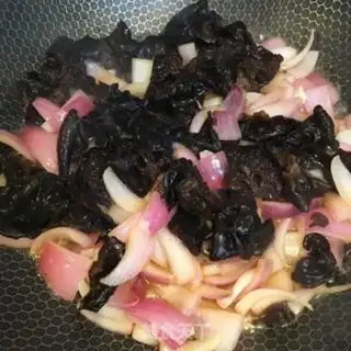 Make The onions are fried step 3