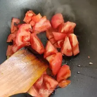 Make Tomato fat cow soup step 2