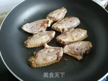 Make Garlic sauce is on the way step 4
