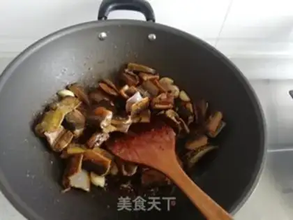 Make Garlic is burning yellow step 3