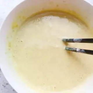 Make Milk eggs, all-wheat waffles step 6