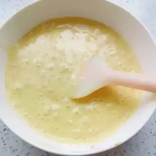 Make Milk eggs, all-wheat waffles step 8
