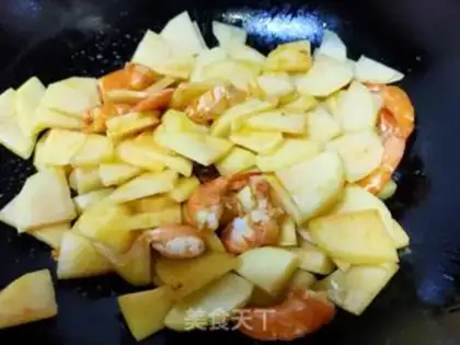 Make Potato crayfish step 6