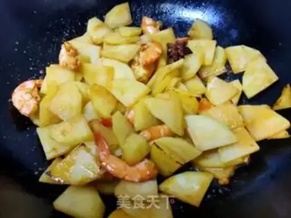 Make Potato crayfish step 8