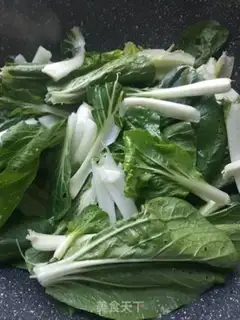 Make Garlic cabbage step 1