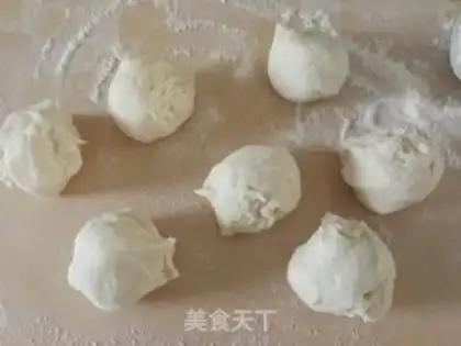 Make Cream-crumbed egg powder bag step 18
