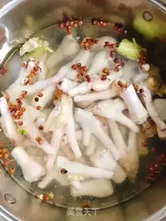 Make Lemon chicken claws step 1