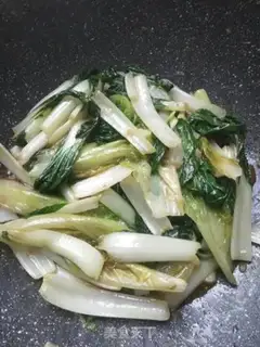 Make Garlic cabbage step 6