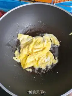 Make Oyster tomatoes, fried eggs step 3