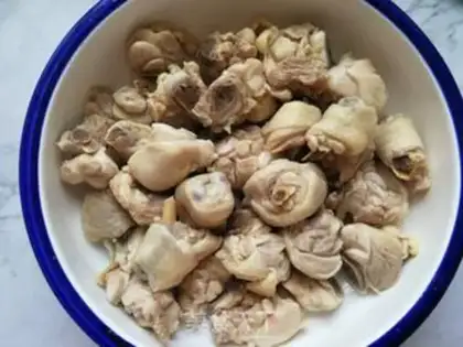 Make Celery onions for chicken legs step 3