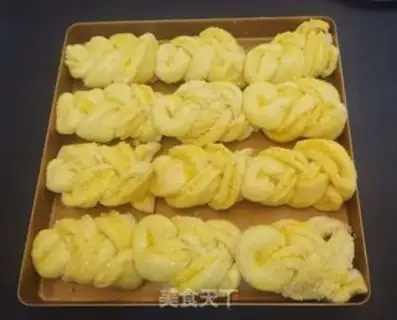 Make Coconut milk bun step 14