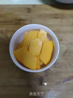 Make Little chicken bean bun step 0