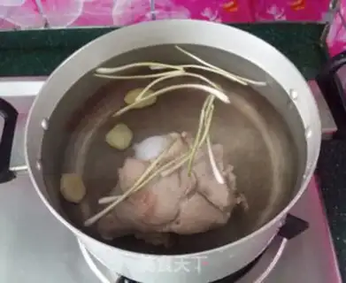 Make Sea belt bone soup step 5