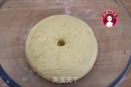 Make A thousand-storey gold cake step 9