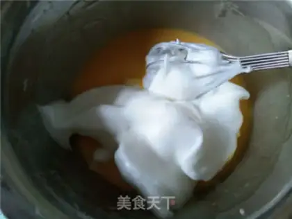 Make Strawberry roll step 4