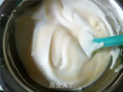 Make Strawberry roll step 5