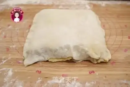 Make A thousand-storey gold cake step 16