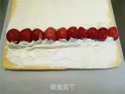 Make Strawberry roll step 8