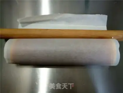 Make Strawberry roll step 9