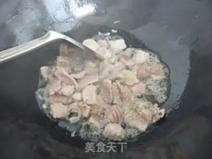 Make Celery fried meat step 4
