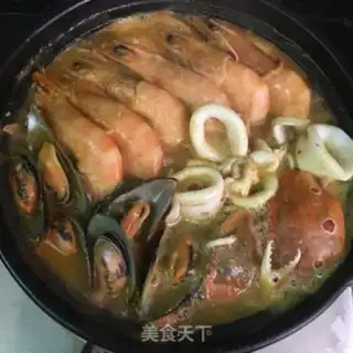 Make Curry seafood pan step 12