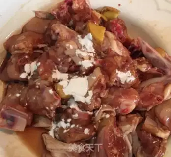 Make Roast chicken with red onions step 0