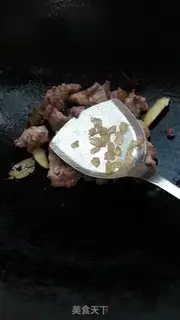 Make The meat and eggs are stewed step 4