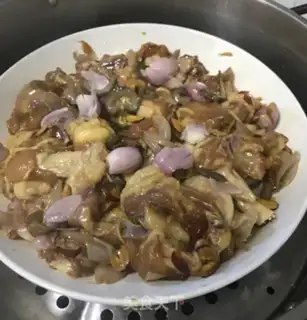 Make Roast chicken with red onions step 3