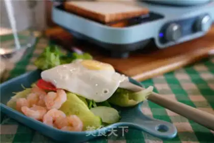 Make A sandwich for breakfast step 6