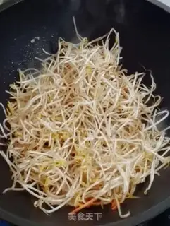 Make Soccer bean sprouts step 4