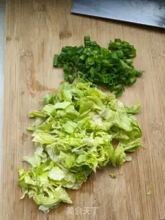 Make Eggs from the lettuce step 0