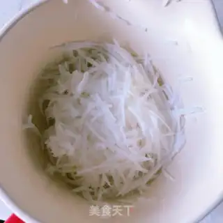 Make The radish fishball step 1