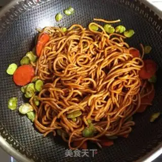 Make Carrot-peased noodles step 6