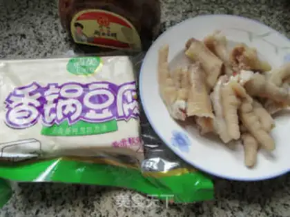 Make Chicken claws burning fragrance tofu step 0