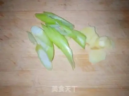 Make Spicy chicken claws step 2